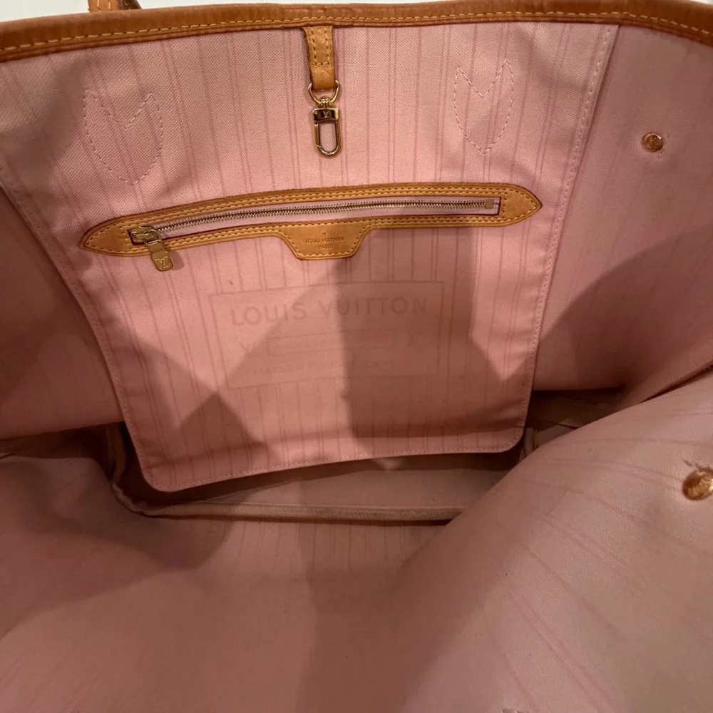 Louis Vuitton Neverfull MM Damier Azur w/ Rose Ballerine Interior + Pouch - Picture 4 of 8